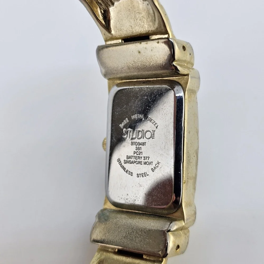 Studio Cuff‎ Watch Women 19MM White Dial Gold Bracelet Bands 5.5